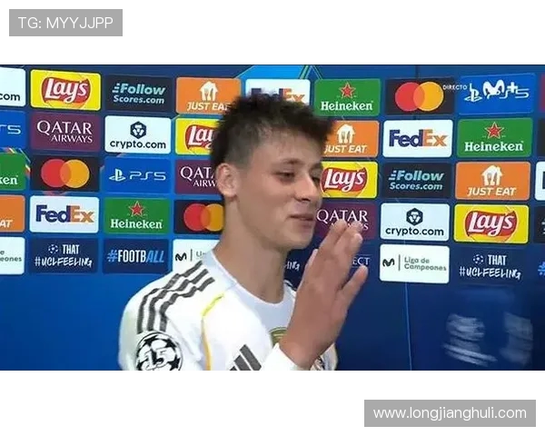 居莱尔当选全场最佳倍感意外惊喜瞬间打动所有球迷 居莱尔当选全场最佳倍感意外惊喜瞬间打动所有球迷